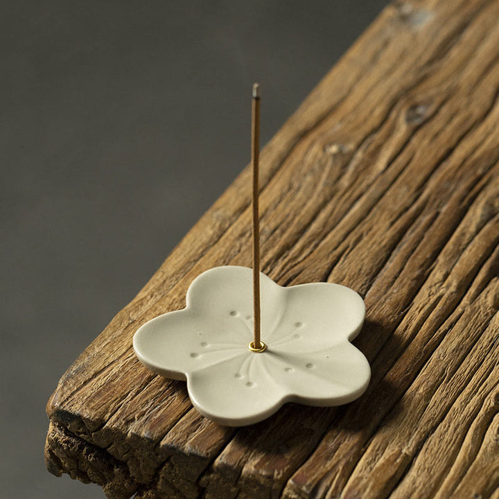 Buddha Stones, loto, fiore di ciliegio, fiore di prugna, crisantemo, bruciatore di incenso in ceramica curativo, decorazione
