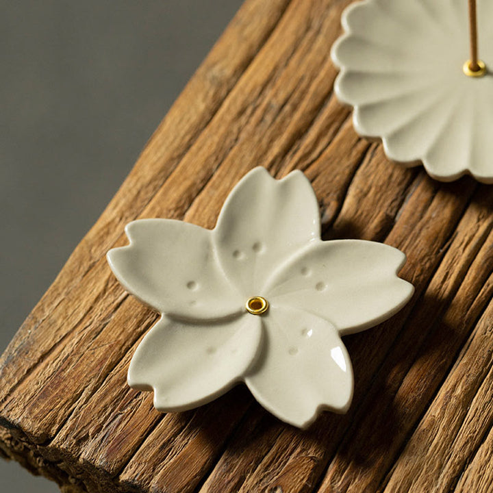 Buddha Stones, loto, fiore di ciliegio, fiore di prugna, crisantemo, bruciatore di incenso in ceramica curativo, decorazione