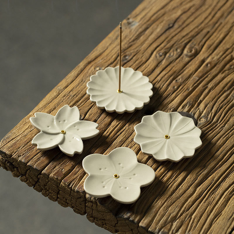 Buddha Stones, loto, fiore di ciliegio, fiore di prugna, crisantemo, bruciatore di incenso in ceramica curativo, decorazione