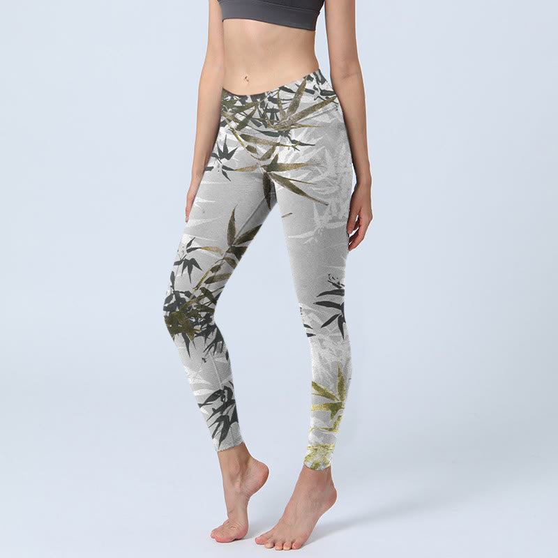 Leggings da palestra con stampa di foglie di bambù grigio scuro Buddha Stones, pantaloni da yoga da donna - Grigio scuro - US18, UK/AU22, EU50 (4XL) - image 1