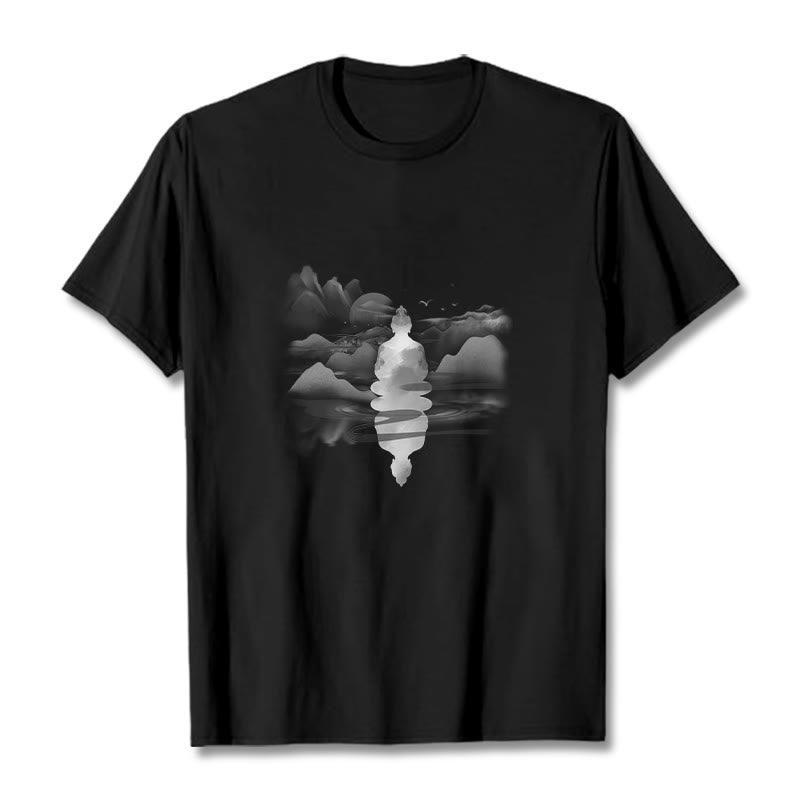 Maglietta in cotone con motivo Buddha Stones Mediting Buddha seduto in montagna - Nero - 2XL - image 1