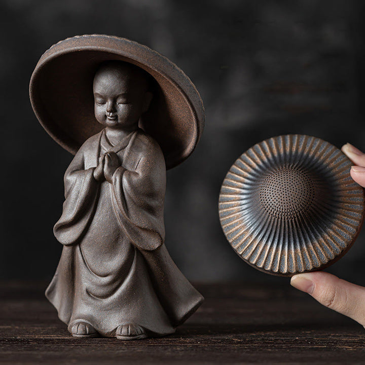 Buddha Stones Piccolo monaco marrone Cappello Colino Ceramica Accessori per il tè Figurina Zen Casa Scrivania Decorazione