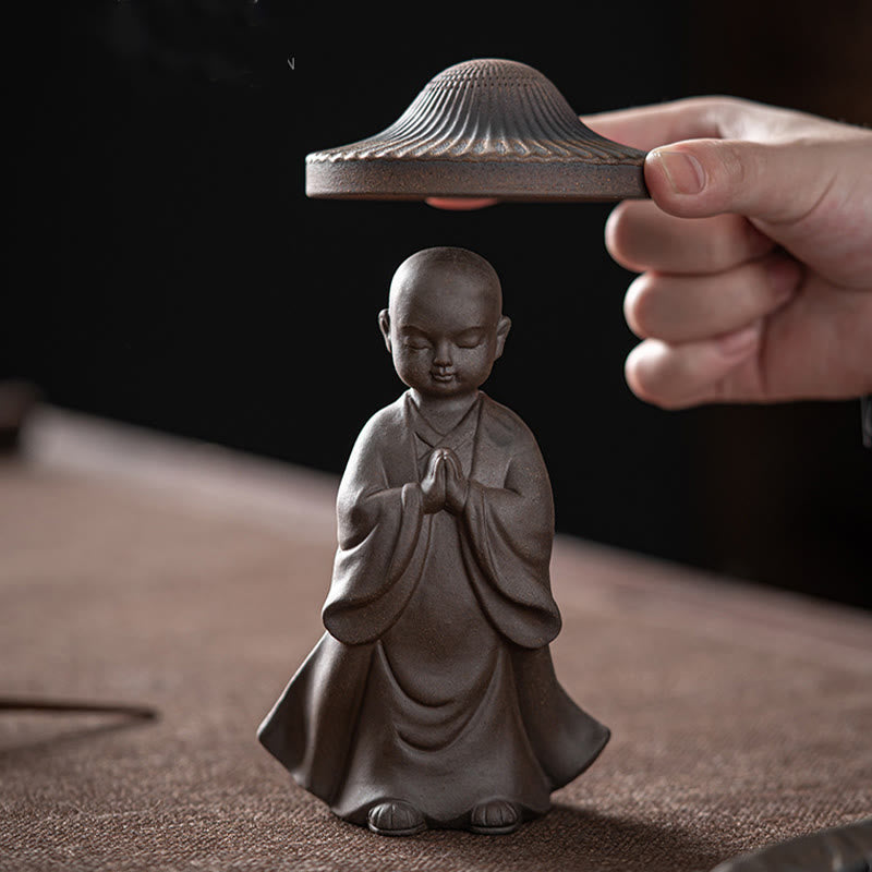 Buddha Stones Piccolo monaco marrone Cappello Colino Ceramica Accessori per il tè Figurina Zen Casa Scrivania Decorazione