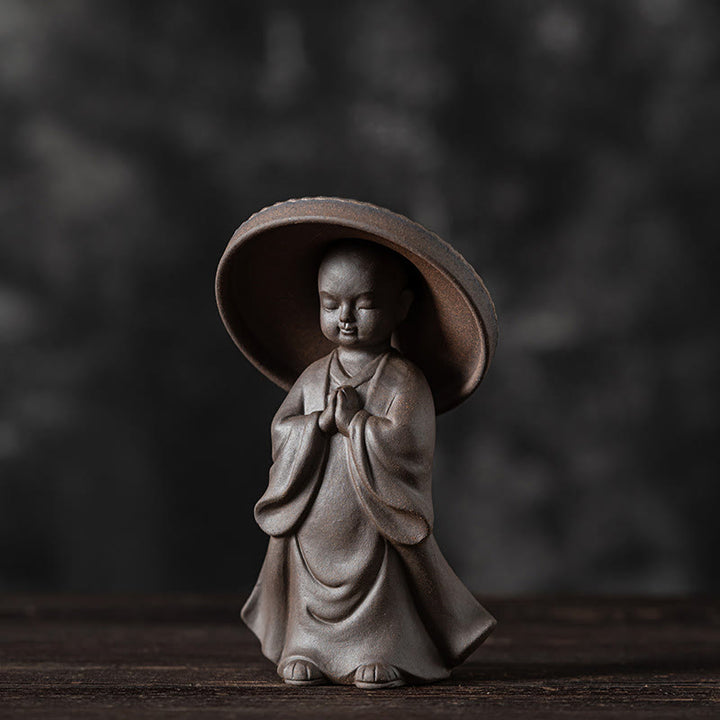 Buddha Stones Piccolo monaco marrone Cappello Colino Ceramica Accessori per il tè Figurina Zen Casa Scrivania Decorazione