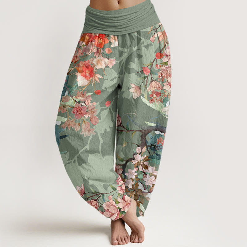 Pantaloni harem da donna con elastico in vita, in cotone, con Buddha Stones, fiori rossi e rosa, rami rigogliosi - Verde Mare Scuro - US22, UK/AU26, EU54 (6XL) - image 0