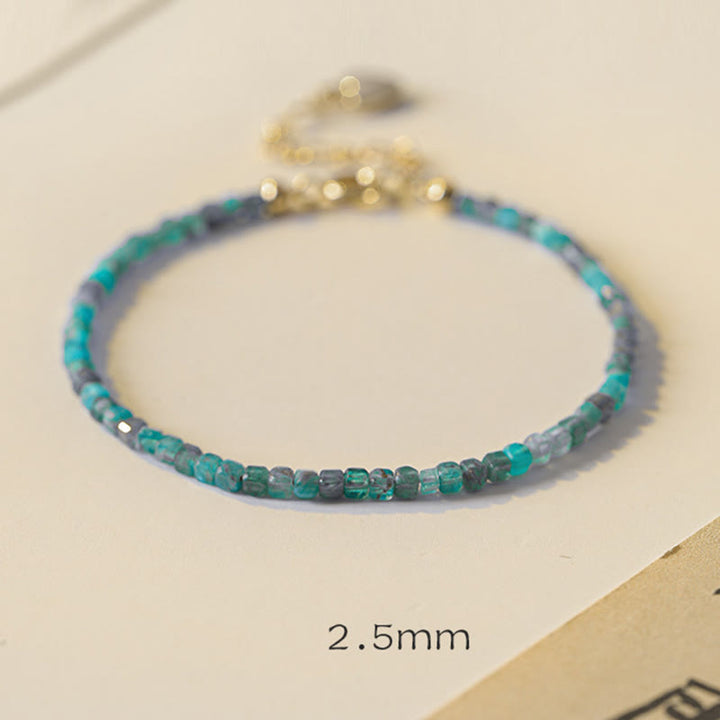 Braccialetto motivazionale a forma di cuore in rame placcato oro 14k con perline ultrasottili in apatite da 2,5 mm di Buddha Stone