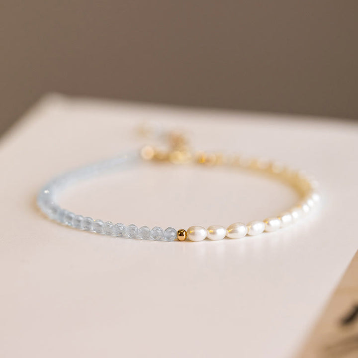Braccialetto della saggezza in rame placcato oro 14k con perle ultrasottili di perle turchesi da 2 mm Buddha Stones
