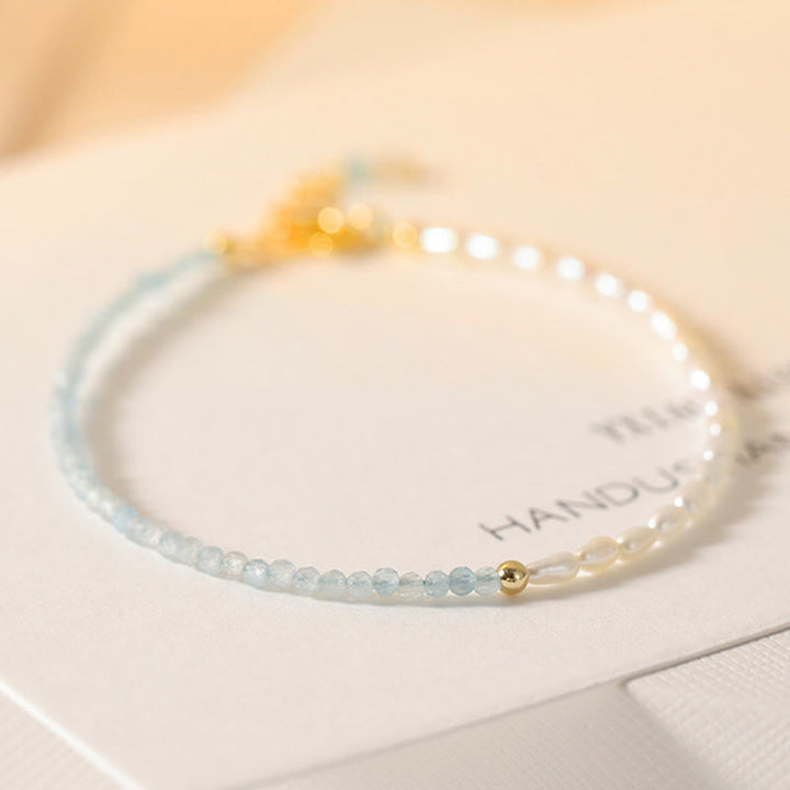 Braccialetto della saggezza in rame placcato oro 14k con perle ultrasottili di perle turchesi da 2 mm Buddha Stones