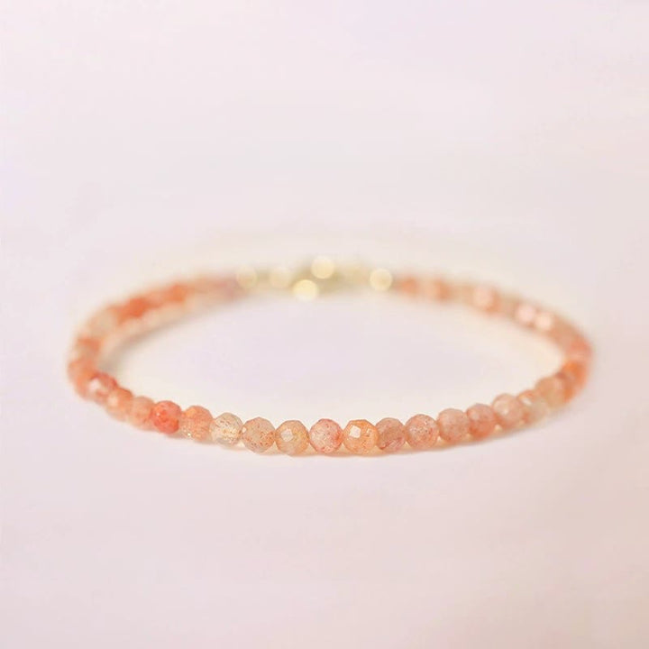 Braccialetto della ricchezza in rame placcato oro 14k con perline ultrasottili in pietra del sole da 3 mm Buddha Stones