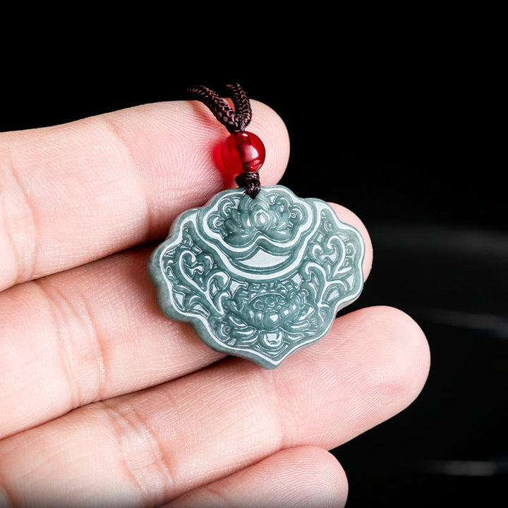 Collana con ciondolo in corda con motivo a loto in giada Buddha Stones , abbondanza e prosperità