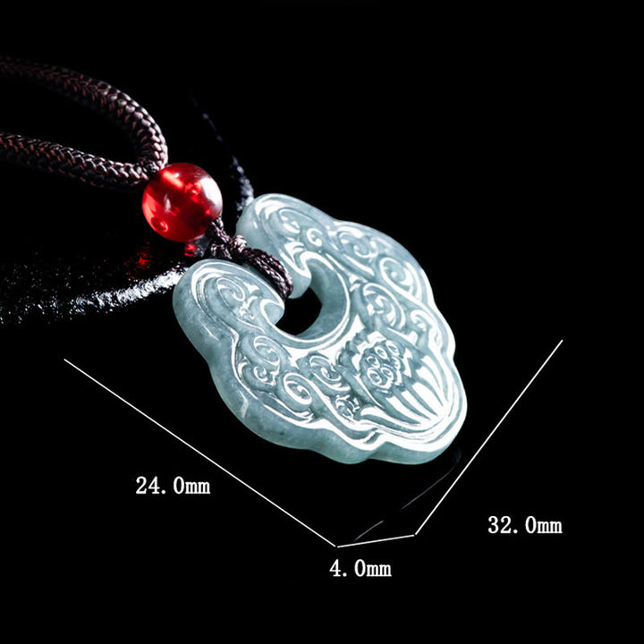 Buddha Stones Loto Giada intagliata Ruyi Abbondanza Prosperità Abbondanza Collana Pendente