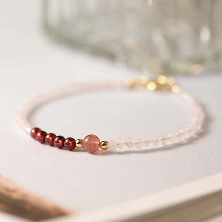 Braccialetto energetico curativo con perline ultrasottili in quarzo rosa, granato e quarzo fragola Buddha Stones da 2 mm