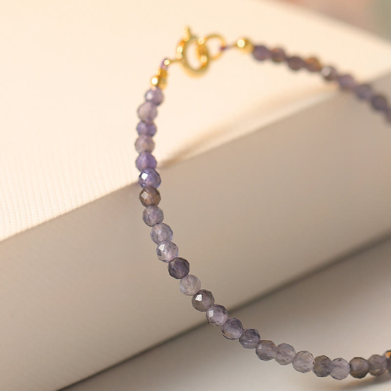 Braccialetto di comunicazione in rame placcato oro 14k con perline ultrasottili in ametista e iolite da 3 mm Buddha Stones