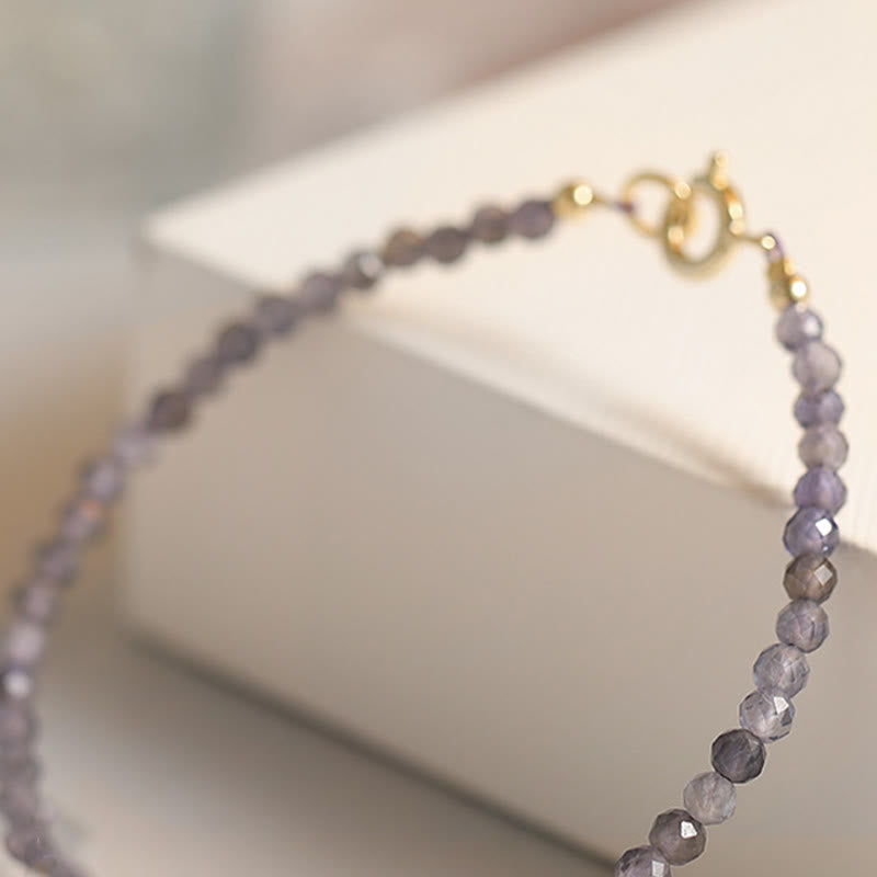 Braccialetto di comunicazione in rame placcato oro 14k con perline ultrasottili in ametista e iolite da 3 mm Buddha Stones