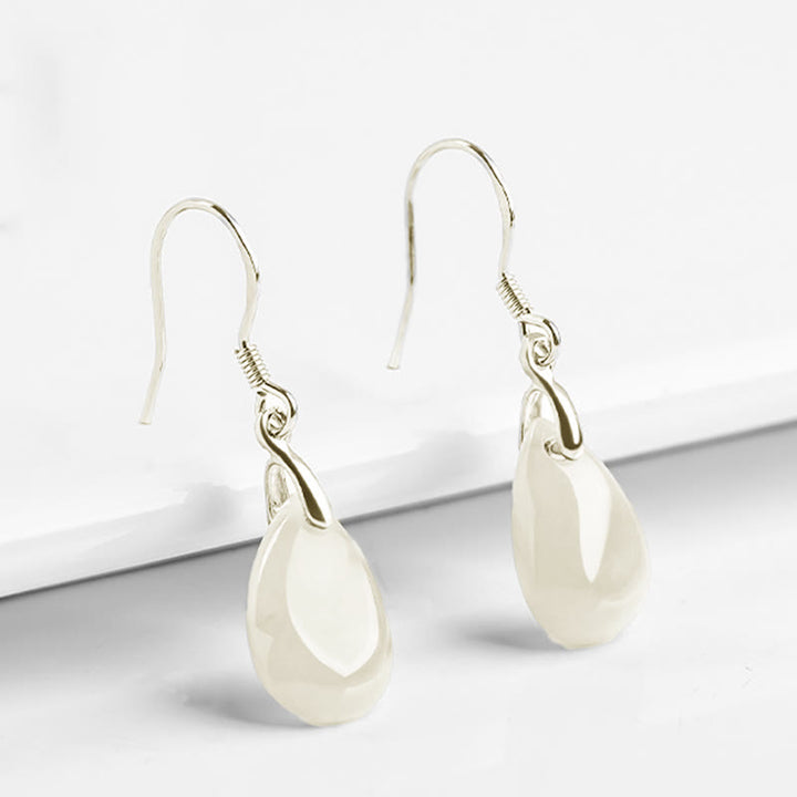 Orecchini pendenti Buddha Stones in argento sterling 925 con motivo a goccia d'acqua e giada, motivo fortuna e prosperità
