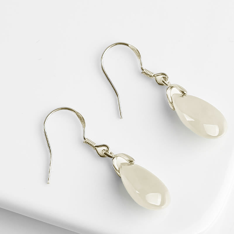 Orecchini pendenti Buddha Stones in argento sterling 925 con motivo a goccia d'acqua e giada, motivo fortuna e prosperità