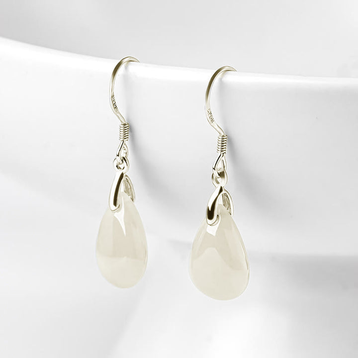 Orecchini pendenti Buddha Stones in argento sterling 925 con motivo a goccia d'acqua e giada, motivo fortuna e prosperità