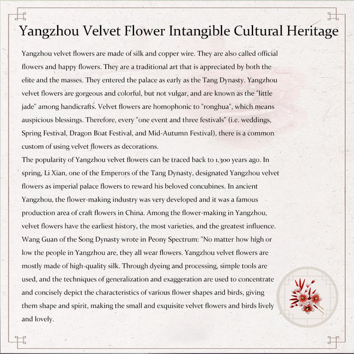 Spilla in seta di gelso con fiori di pesco in velluto di Yangzhou, realizzata a mano con Buddha Stones