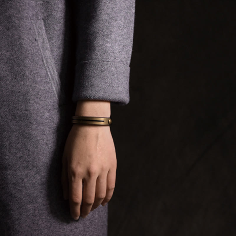 Bracciale rigido in pelle vintage con Buddha Stones, in rame e ottone