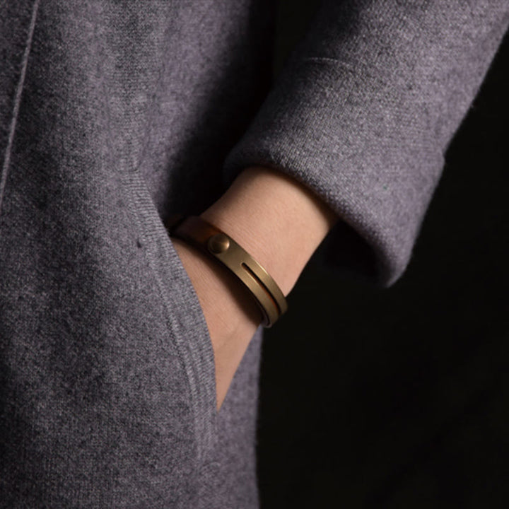 Bracciale rigido in pelle vintage con Buddha Stones, in rame e ottone
