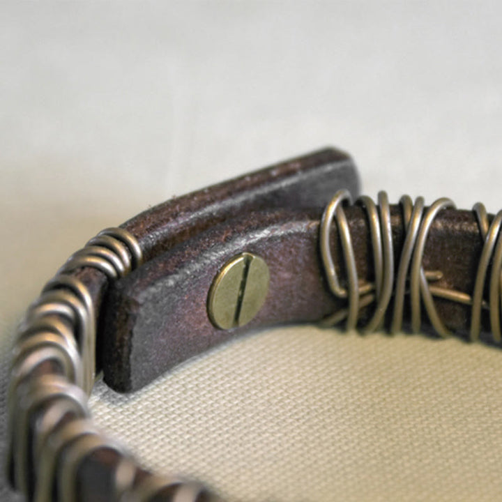 Braccialetto di bilanciamento in ottone e rame con Buddha Stones in pelle vintage