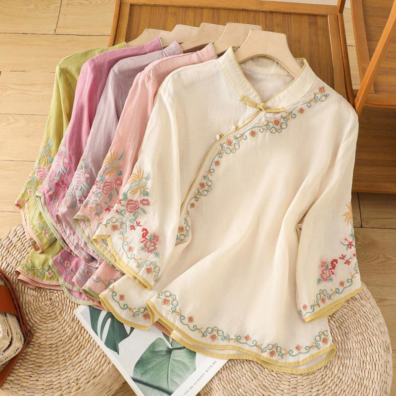 Camicia casual in cotone e lino con maniche a tre quarti e colletto alto con fiori ricamati da donna Buddha Stones - image 18