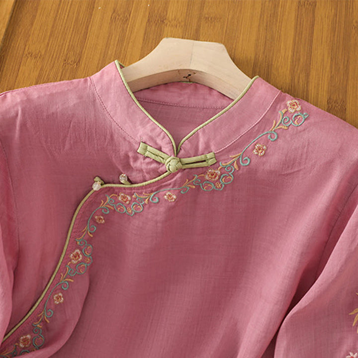 Camicia casual in cotone e lino con maniche a tre quarti e colletto alto con fiori ricamati da donna Buddha Stones - image 16
