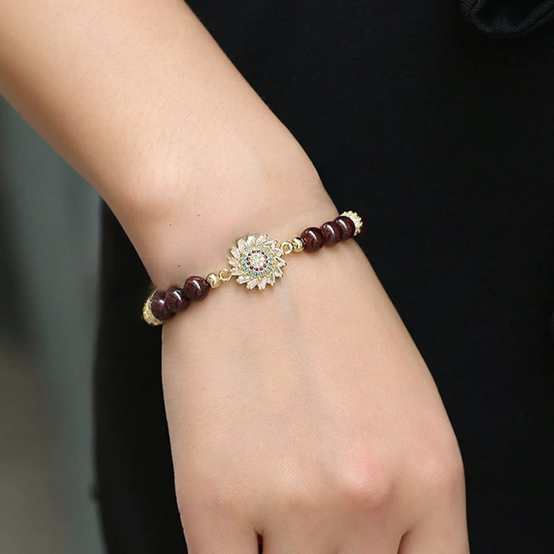 Braccialetto di protezione con perline di zircone e fiore di granato naturale Buddha Stones