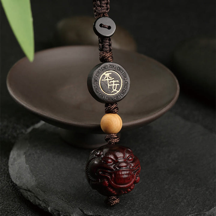 Buddha Stones Piccola foglia di sandalo rosso PiXiu Portachiavi di protezione sicuro e sano