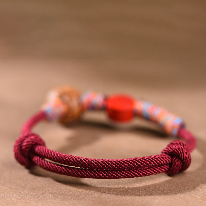 Braccialetto della fortuna fatto a mano con Buddha Stones, zodiaco cinese, filo rosso, nocciolo di pesca, cinabro