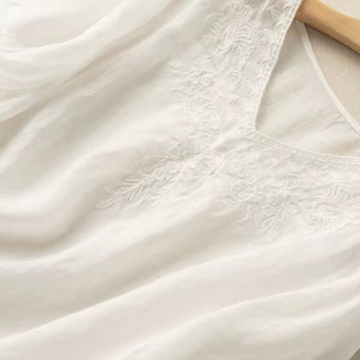 Camicia da donna in cotone a mezza manica con scollo a V e ricamo floreale casual Buddha Stones