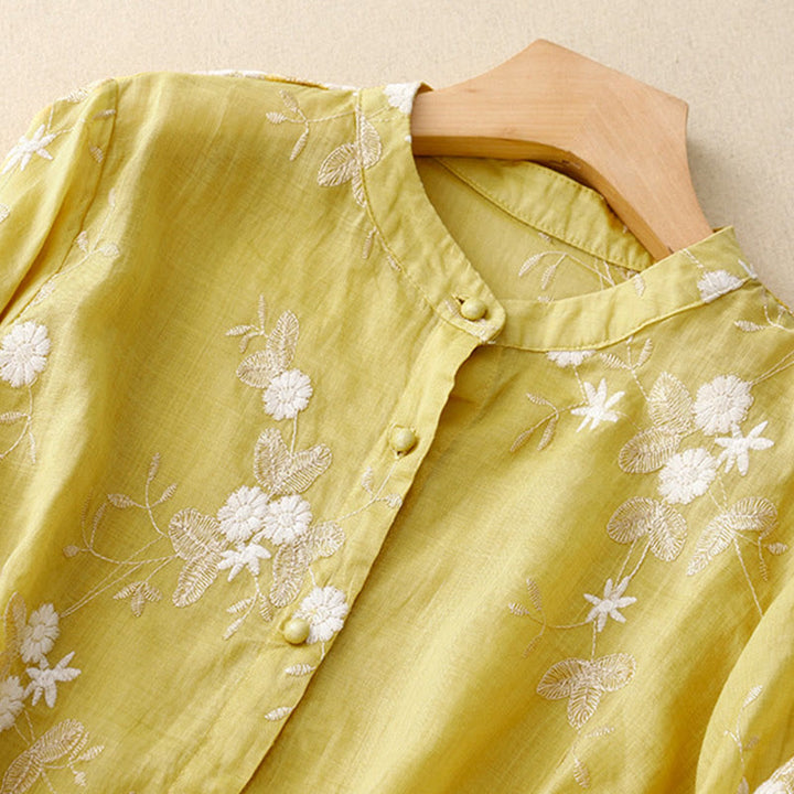 Camicia da donna a maniche corte con scollo rotondo e motivo floreale ricamato a petali, Buddha Stones. - image 9