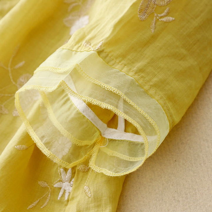 Camicia da donna a maniche corte con scollo rotondo e motivo floreale ricamato a petali, Buddha Stones. - image 11
