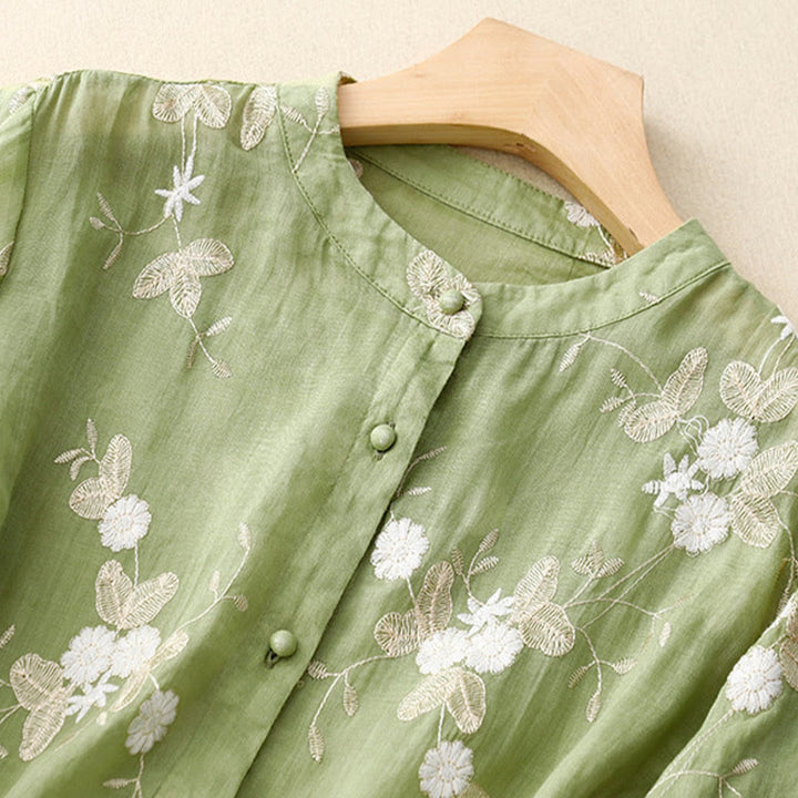 Camicia da donna a maniche corte con scollo rotondo e motivo floreale ricamato a petali, Buddha Stones. - image 16