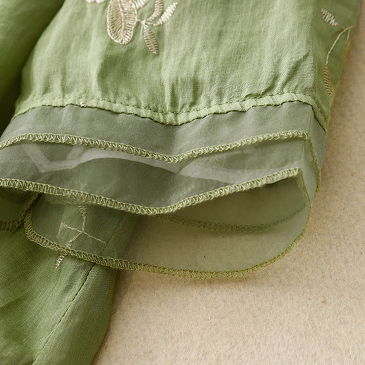 Camicia da donna a maniche corte con scollo rotondo e motivo floreale ricamato a petali, Buddha Stones. - image 19
