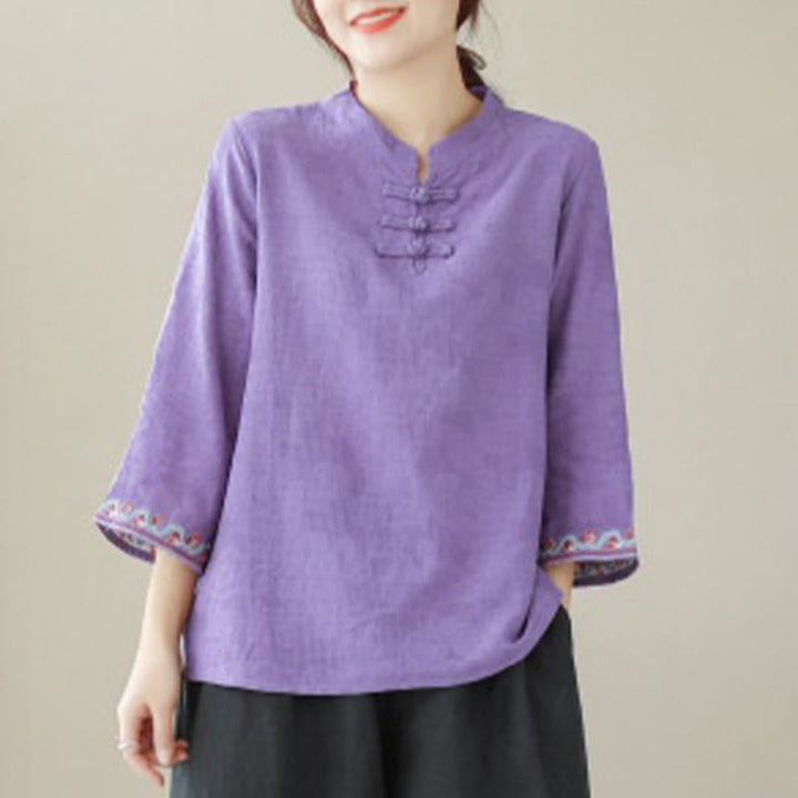 Camicia da donna in cotone e lino con maniche a tre quarti, modello girocollo, in jacquard casual con bottoni a rana e motivo Buddha Stones - image 25