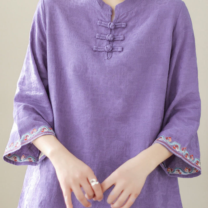 Camicia da donna in cotone e lino con maniche a tre quarti, modello girocollo, in jacquard casual con bottoni a rana e motivo Buddha Stones - image 24