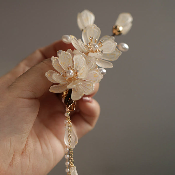 Fermaglio per capelli laterale con nappa di magnolia classica Buddha Stones