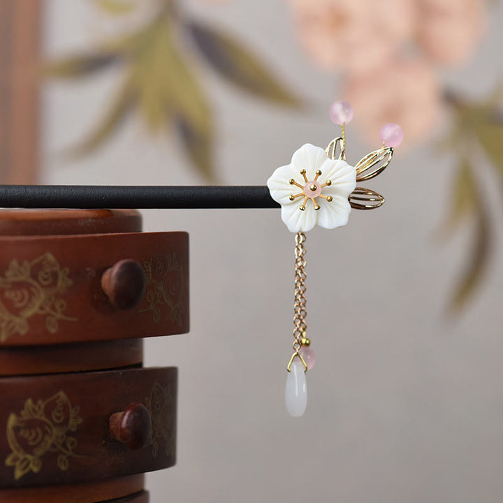 Forcina per capelli in legno con nappa di bauhinia in stile cinese classico Buddha Stones