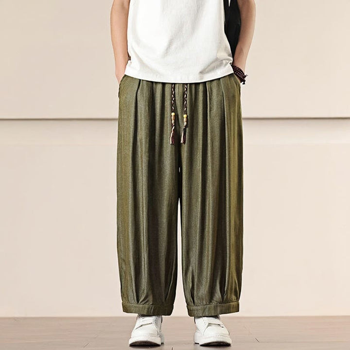 Pantaloni larghi da uomo con coulisse e tasche, tinta unita, modello Buddha Stones Spring - image 25