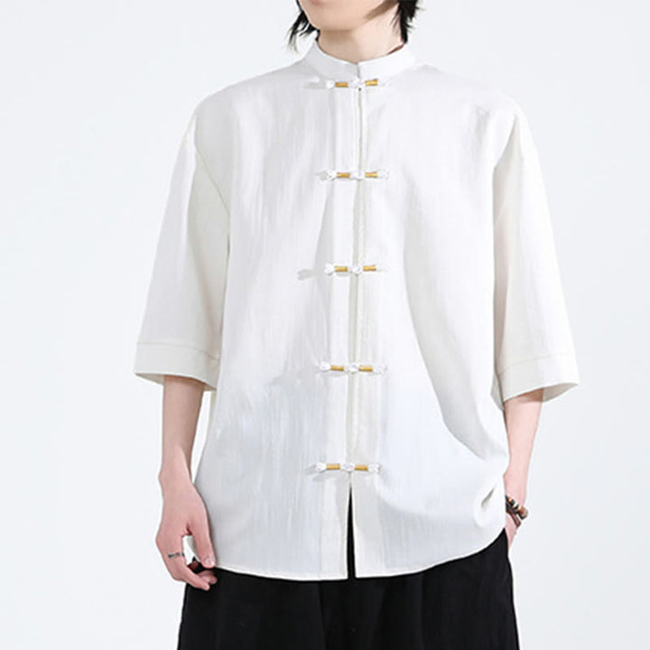 Camicia da uomo in lino a mezza manica con bottoni a forma di rana e Buddha Stones in colore puro
