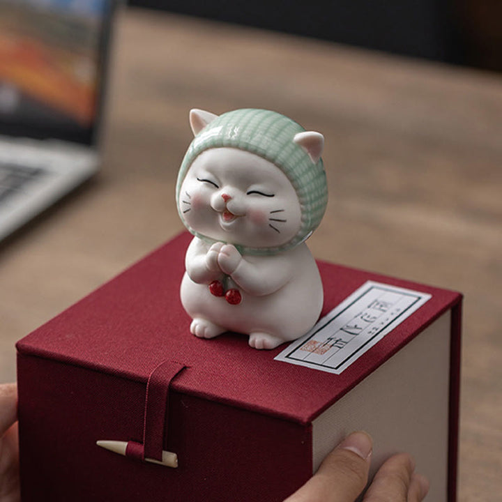 Buddha Stones Lucky Cute Cat In Sciarpa Decorazione Figurina in Ceramica
