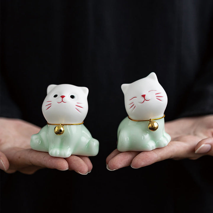 Buddha Stones Mini Lucky Cute Cat Figurina in ceramica verde chiaro bianca Decorazione - image 0