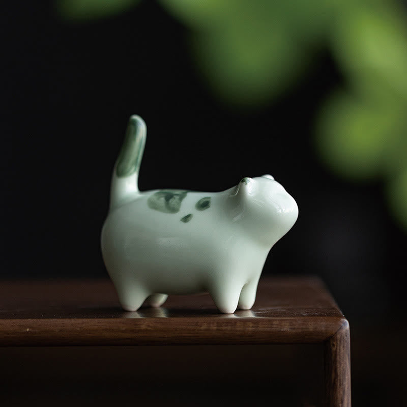 Buddha Stones Mini Lucky Cute Spotted Standing Cat Sleeping Kitten Ceramic Figurina Decorazione - Gatto verde in piedi 7,7*4,3*7,7 cm - image 1