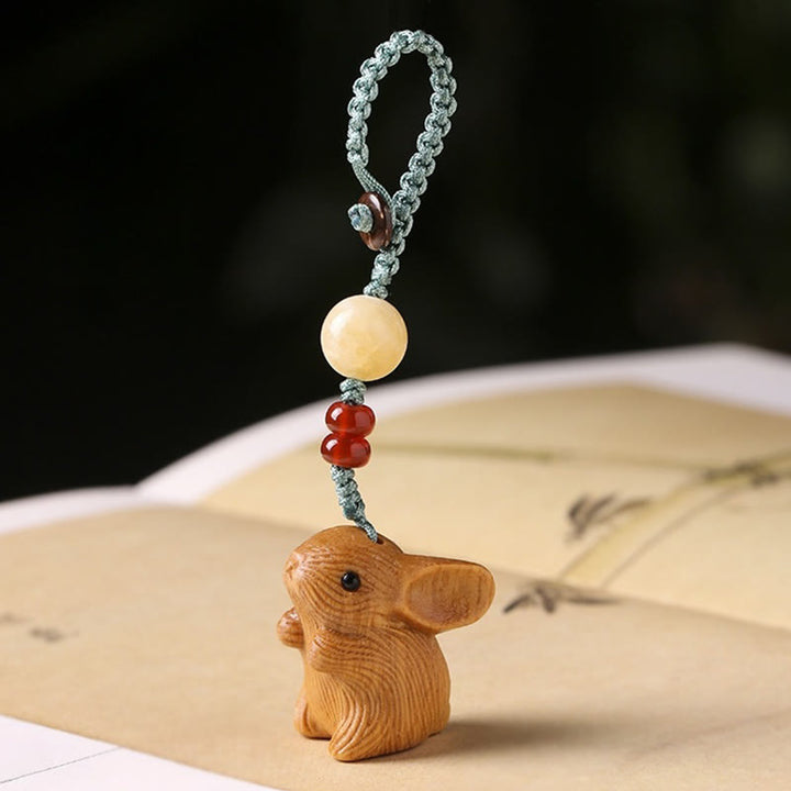 Buddha Stones Sandalo Piccola Foglia Sandalo Rosso Mini Coniglio Fortunato Protezione Portachiavi Telefono Appeso Decorazione