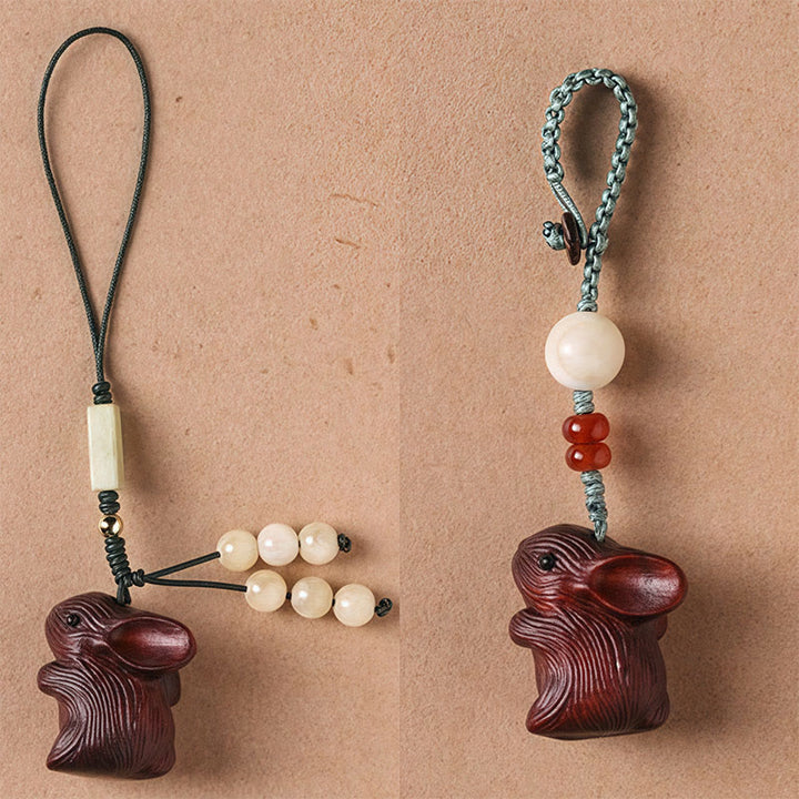 Buddha Stones Sandalo Piccola Foglia Sandalo Rosso Mini Coniglio Fortunato Protezione Portachiavi Telefono Appeso Decorazione