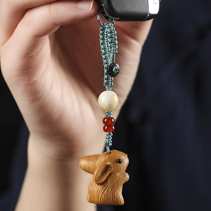 Buddha Stones Sandalo Piccola Foglia Sandalo Rosso Mini Coniglio Fortunato Protezione Portachiavi Telefono Appeso Decorazione