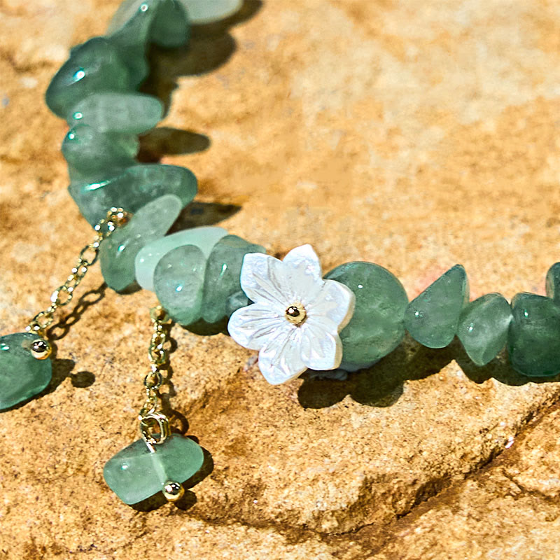 Buddha Stones Quarzo fragola naturale Quarzo fragola verde Braccialetto di guarigione di cristallo Super Seven Flower
