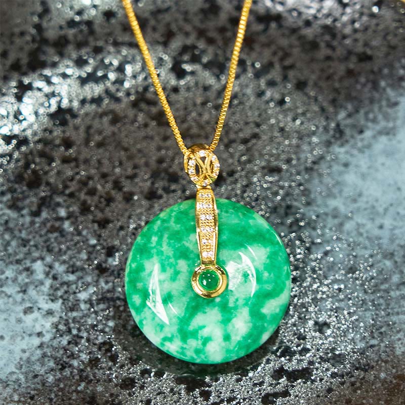 Collana con ciondolo con fibbia della pace in giada ciano naturale Buddha Stones