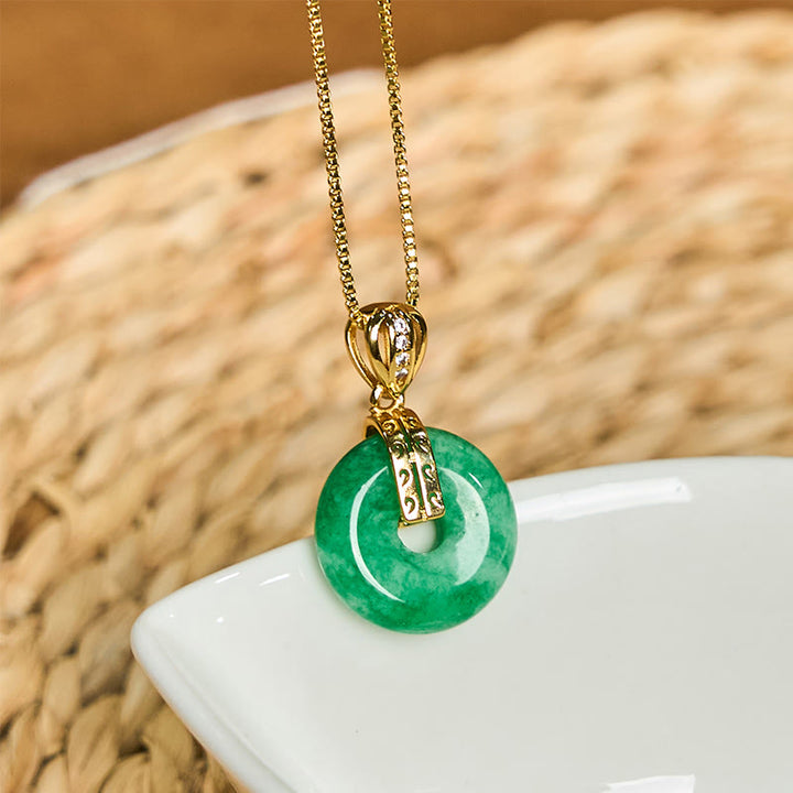 Collana con ciondolo con fibbia della pace in giada ciano Buddha Stones , guarigione e fortuna
